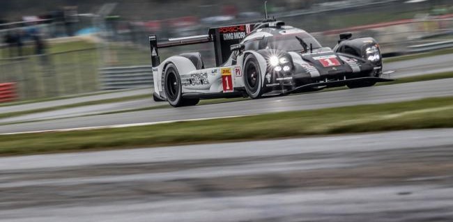 Porsche on top in first session of 2016